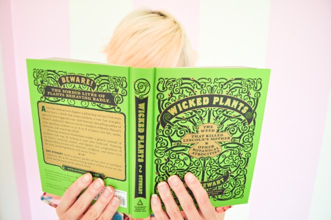 Pastel Carousel | Book Review | Wicked Plants by Amy Stewart