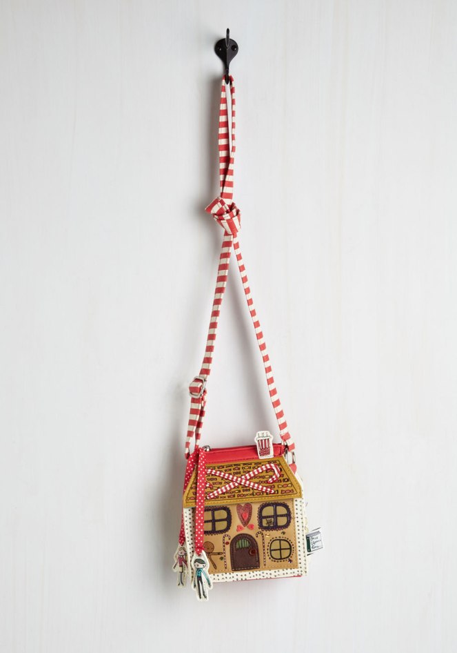 Pastel Carousel | Monday Must Haves | Novelty Bags | Storybook Bag