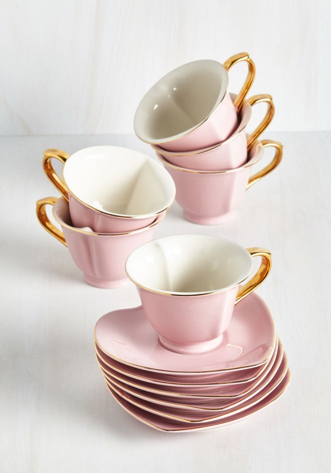 Pastel Carousel | Monday Must Haves | ModCloth | Dream and Sugar Tea Set in Petal