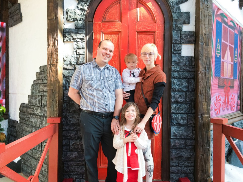 Pastel Carousel | Lifestyle Blog | Family, Fashion, and Whimsical Fun | Merry Christmas