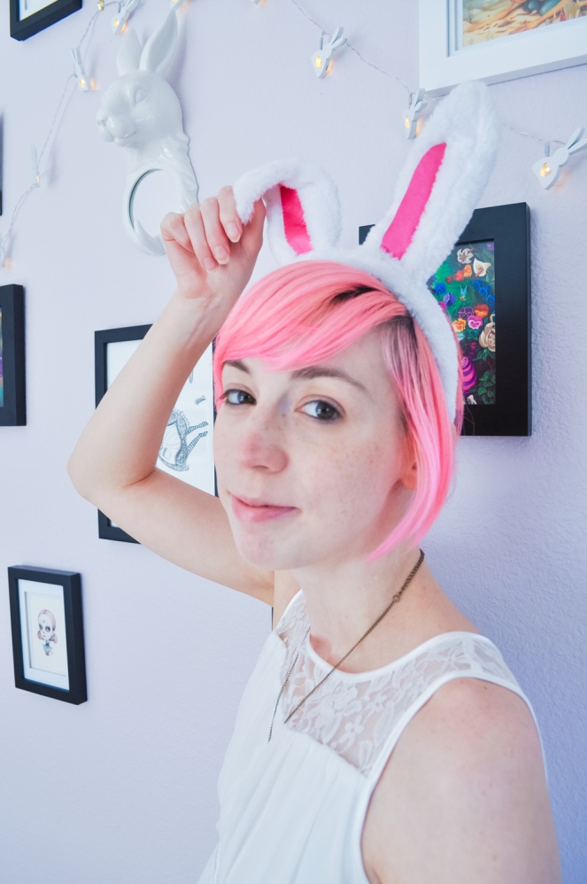 Pastel Carousel | Easter Style OOTD | Alice in Wonderland | The White Rabbit | Irregular Choice